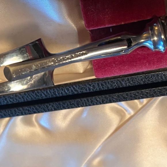 Sanderson Knife, Fork, Honing Rod, & Case Cutlery Set--Antler, Stainless & SS - Picture 6 of 12